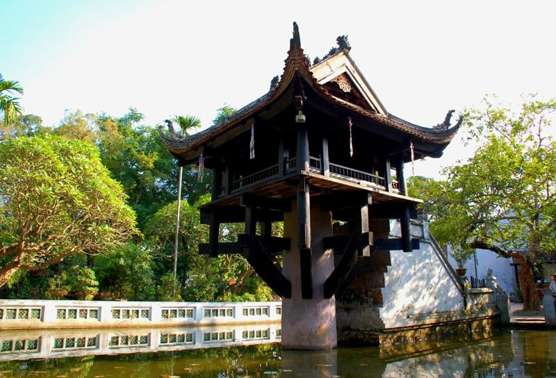 Khám phá kiến trúc các công trình trong khuôn viên Quảng Trường Ba Đình 6 Công trình trong khuôn viên Quảng trường Ba Đình